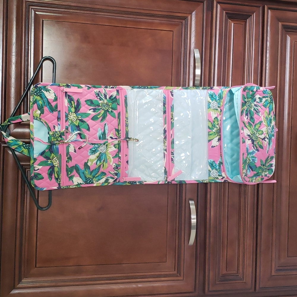 Vera Bradley Bathroom - Picture 3 of 7